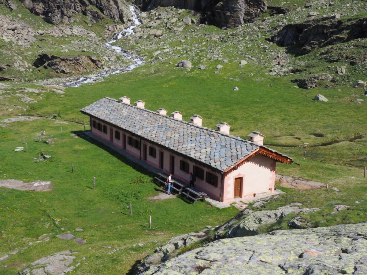 فيلا Rifugio Casa Di Caccia Noasca المظهر الخارجي الصورة