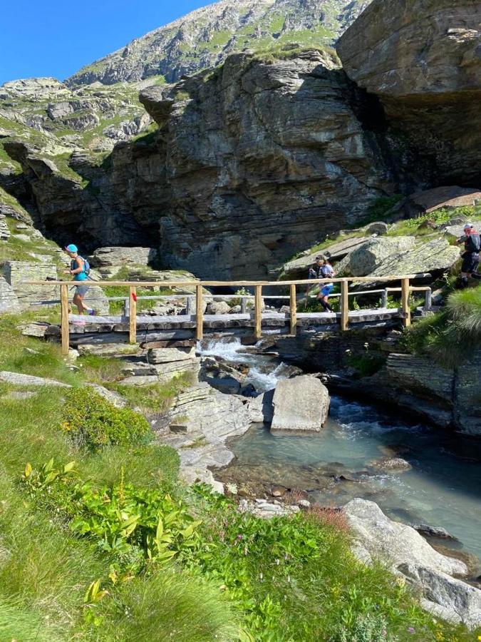 فيلا Rifugio Casa Di Caccia Noasca المظهر الخارجي الصورة